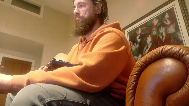 Armyexhibitionistvet online show from March 5, 9:38 am