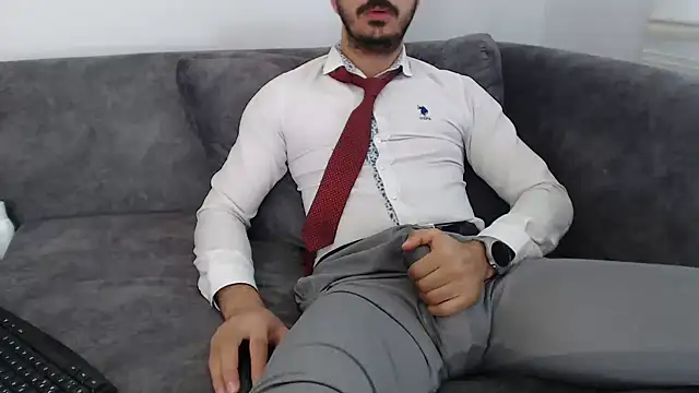 Naughtb0y online show from May 11, 11:23 am