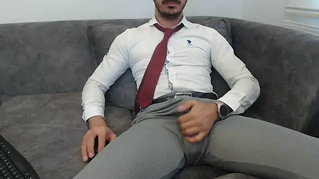 Naughtb0y online show from May 3, 11:24 am