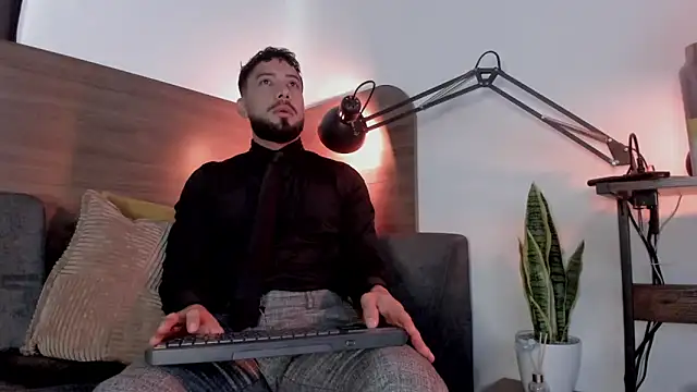 bruno woods online show from May 4, 3:47 pm