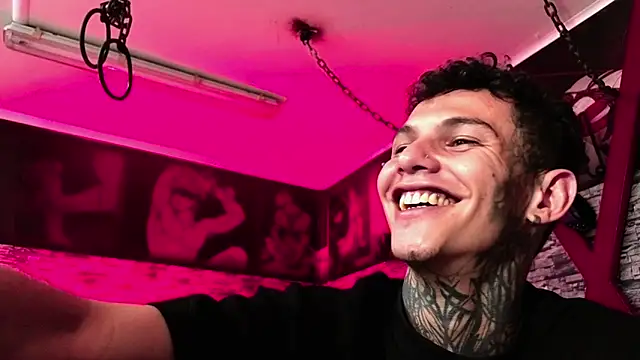 Stuart Boy  online show from October 20, 7:01 am