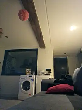 robertilevis online show from March 1, 7:15 pm