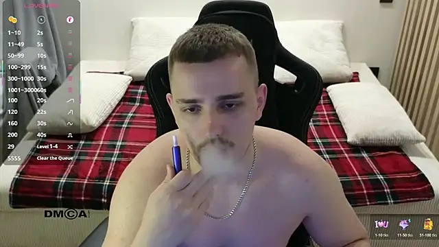 Larstar01 online show from March 25, 9:19 pm