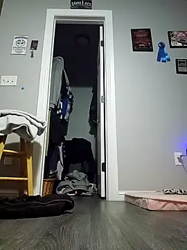 freakeypoint online show from December 5, 12:00 pm