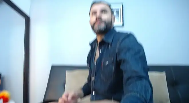 Snapshot of jonasbeards chatting on January 25, 12:26 pm jonasbeards online show from January 25, 12:26 pm