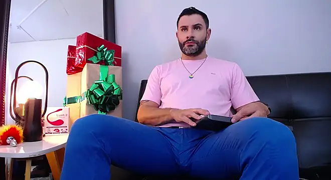 Snapshot of jonasbeards chatting on December 28, 12:36 pm jonasbeards online show from December 28, 12:36 pm