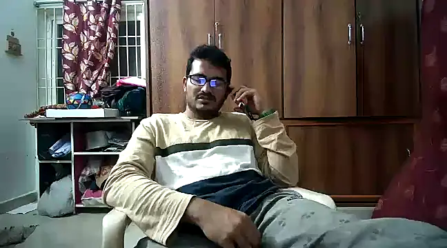 Snapshot of naughtymike0007 chatting on January 22, 4:02 pm naughtymike0007 online show from January 22, 4:02 pm