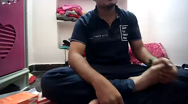 Snapshot of naughtymike0007 chatting on December 5, 4:56 pm naughtymike0007 online show from December 5, 4:56 pm
