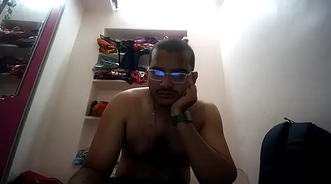 Snapshot of naughtymike0007 chatting on March 3, 3:14 pm naughtymike0007 online show from March 3, 3:14 pm