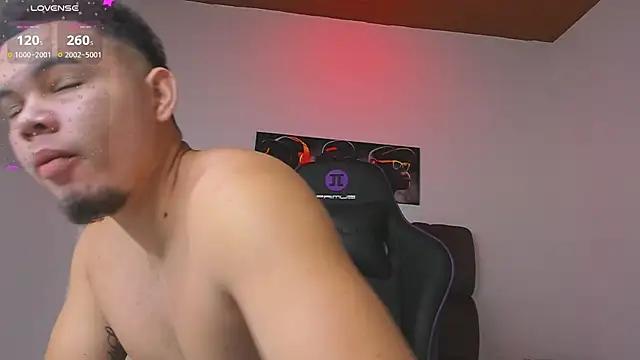 Snapshot of jhotta_fox chatting on October 19, 10:07 am jhotta fox online show from October 19, 10:07 am