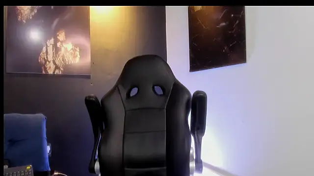 Snapshot of Big_furry_bear13 chatting on October 28, 5:43 am Big furry bear13 online show from October 28, 5:43 am