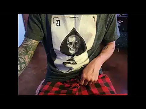 Snapshot of rumplstink chatting on October 20, 7:40 pm rumplstink online show from October 20, 7:40 pm