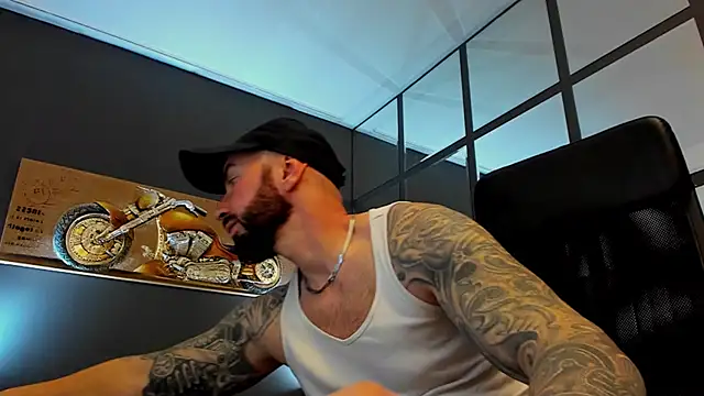 AronGrant online show from April 25, 10:07 am