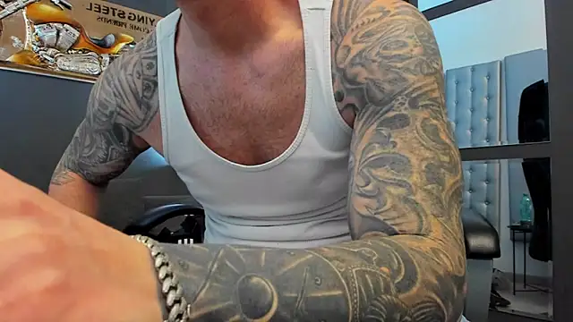 AronGrant online show from April 21, 9:37 am