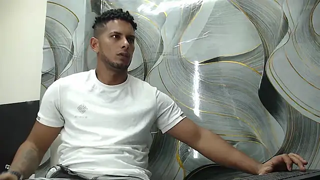 Chris Dick23 online show from October 31, 5:20 am