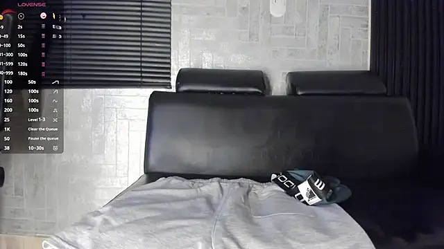 Lil Curved online show from October 30, 12:28 pm