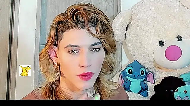 Snapshot of honey_skin chatting on January 3, 7:16 am honey skin online show from January 3, 7:16 am