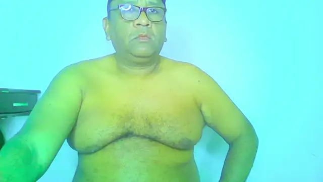 Beargryzzly online show from November 25, 8:33 pm