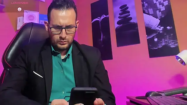 Snapshot of Jerry_hot1 chatting on September 9, 1:43 pm Jerry hot1 online show from September 9, 1:43 pm