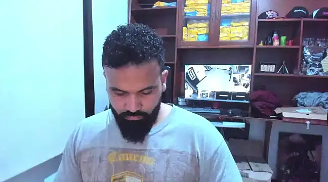 Snapshot of Drako_Argentii chatting on February 9, 7:49 am Drako Argentii online show from February 9, 7:49 am