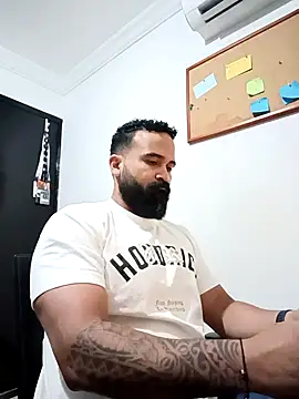 Snapshot of Drako_Argentii chatting on September 11, 5:06 am Drako Argentii online show from September 11, 5:06 am