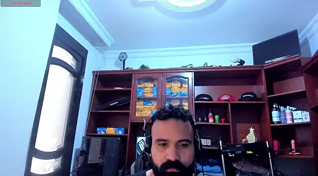 Snapshot of Drako_Argentii chatting on January 10, 2:13 pm Drako Argentii online show from January 10, 2:13 pm