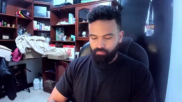 Snapshot of Drako_Argentii chatting on March 9, 3:23 am Drako Argentii online show from March 9, 3:23 am