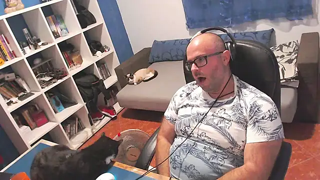 Snapshot of ravingr4d4 chatting on October 11, 8:46 pm ravingr4d4 online show from October 11, 8:46 pm