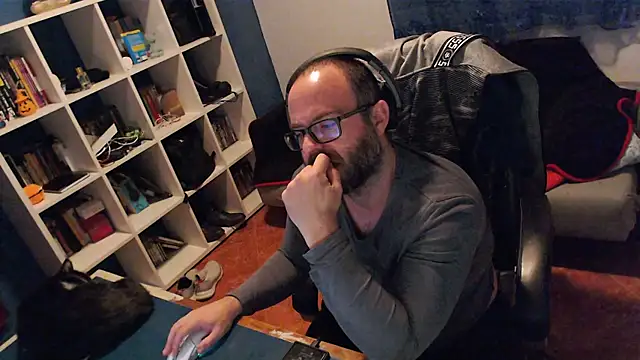 Snapshot of ravingr4d4 chatting on January 7, 12:03 am ravingr4d4 online show from January 7, 12:03 am
