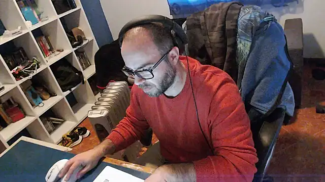 Snapshot of ravingr4d4 chatting on December 18, 2:49 pm ravingr4d4 online show from December 18, 2:49 pm