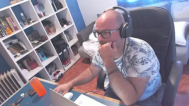 Snapshot of ravingr4d4 chatting on October 10, 10:53 am ravingr4d4 online show from October 10, 10:53 am