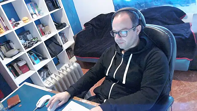 Snapshot of ravingr4d4 chatting on January 14, 9:24 am ravingr4d4 online show from January 14, 9:24 am