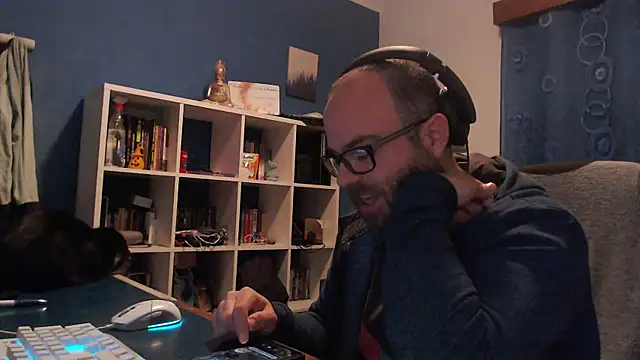 Snapshot of ravingr4d4 chatting on December 20, 10:22 pm ravingr4d4 online show from December 20, 10:22 pm