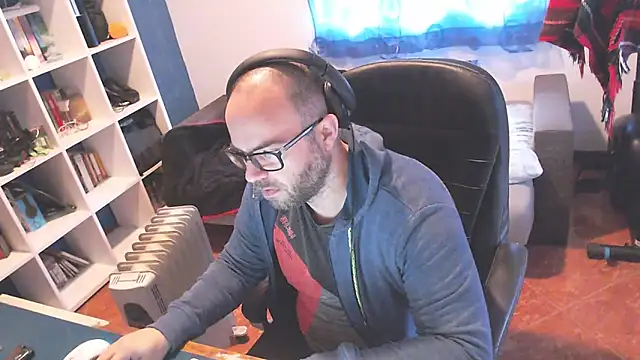 Snapshot of ravingr4d4 chatting on March 6, 9:14 am ravingr4d4 online show from March 6, 9:14 am