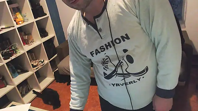 Snapshot of ravingr4d4 chatting on February 21, 1:44 pm ravingr4d4 online show from February 21, 1:44 pm