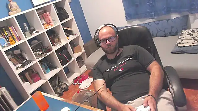 Snapshot of ravingr4d4 chatting on September 21, 9:04 pm ravingr4d4 online show from September 21, 9:04 pm