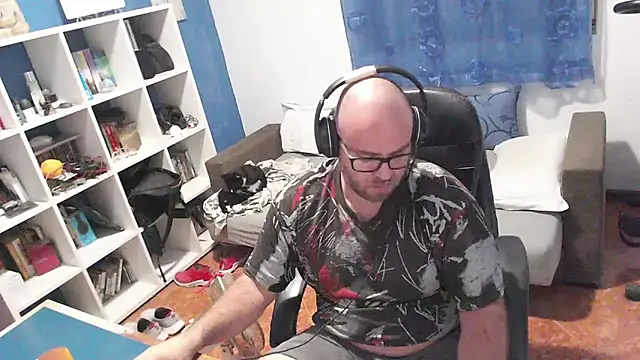 Snapshot of ravingr4d4 chatting on October 16, 10:29 pm ravingr4d4 online show from October 16, 10:29 pm