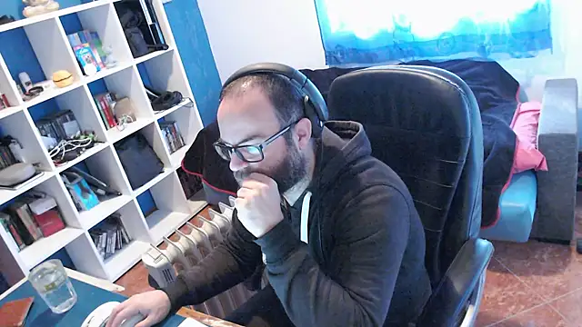 Snapshot of ravingr4d4 chatting on January 13, 9:19 am ravingr4d4 online show from January 13, 9:19 am