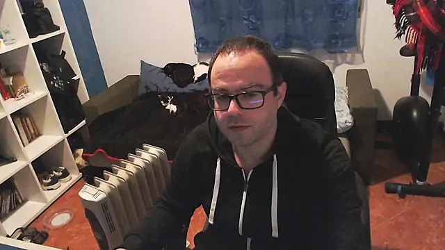 Snapshot of ravingr4d4 chatting on February 17, 9:52 pm ravingr4d4 online show from February 17, 9:52 pm