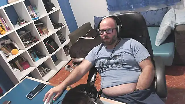 Snapshot of ravingr4d4 chatting on October 24, 11:28 pm ravingr4d4 online show from October 24, 11:28 pm