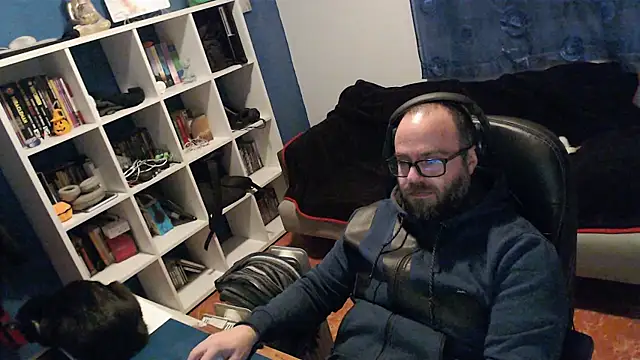 Snapshot of ravingr4d4 chatting on January 2, 10:11 pm ravingr4d4 online show from January 2, 10:11 pm