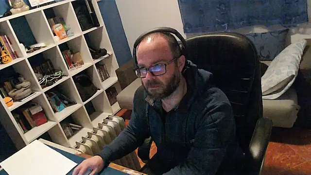 Snapshot of ravingr4d4 chatting on December 29, 9:41 pm ravingr4d4 online show from December 29, 9:41 pm
