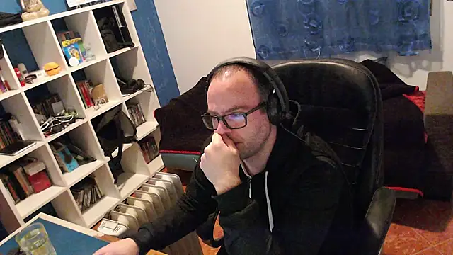 Snapshot of ravingr4d4 chatting on January 15, 9:41 pm ravingr4d4 online show from January 15, 9:41 pm