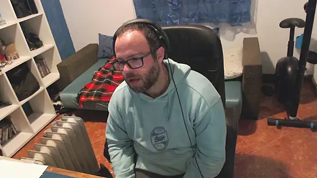Snapshot of ravingr4d4 chatting on February 9, 9:28 pm ravingr4d4 online show from February 9, 9:28 pm