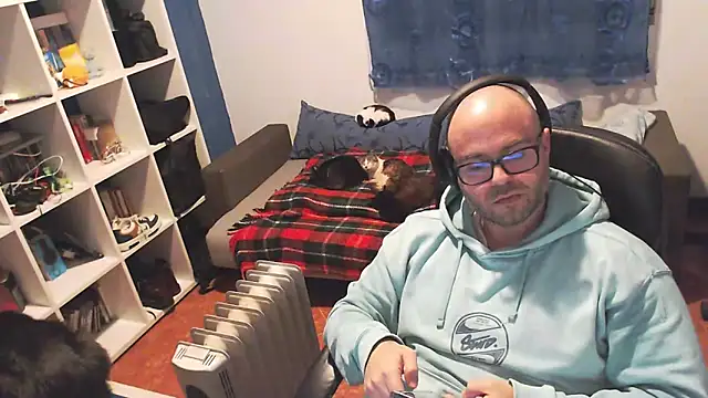 Snapshot of ravingr4d4 chatting on February 22, 10:48 pm ravingr4d4 online show from February 22, 10:48 pm