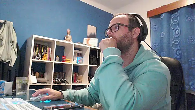 Snapshot of ravingr4d4 chatting on January 28, 10:45 pm ravingr4d4 online show from January 28, 10:45 pm