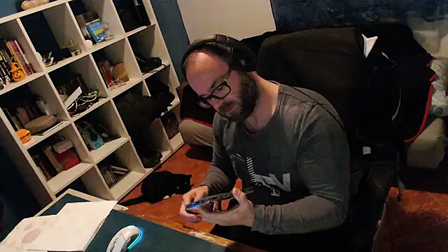 Snapshot of ravingr4d4 chatting on January 7, 11:24 pm ravingr4d4 online show from January 7, 11:24 pm