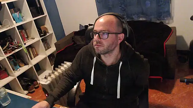 Snapshot of ravingr4d4 chatting on December 5, 10:34 pm ravingr4d4 online show from December 5, 10:34 pm