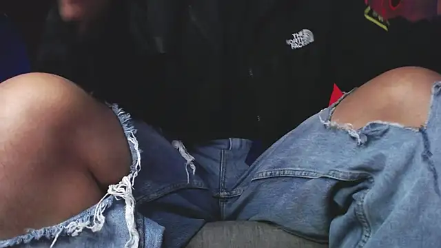 Snapshot of zacwatson_ chatting on October 20, 5:22 am zacwatson online show from October 20, 5:22 am