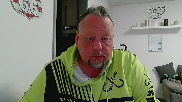 pimmelmann3 online show from May 9, 10:44 pm